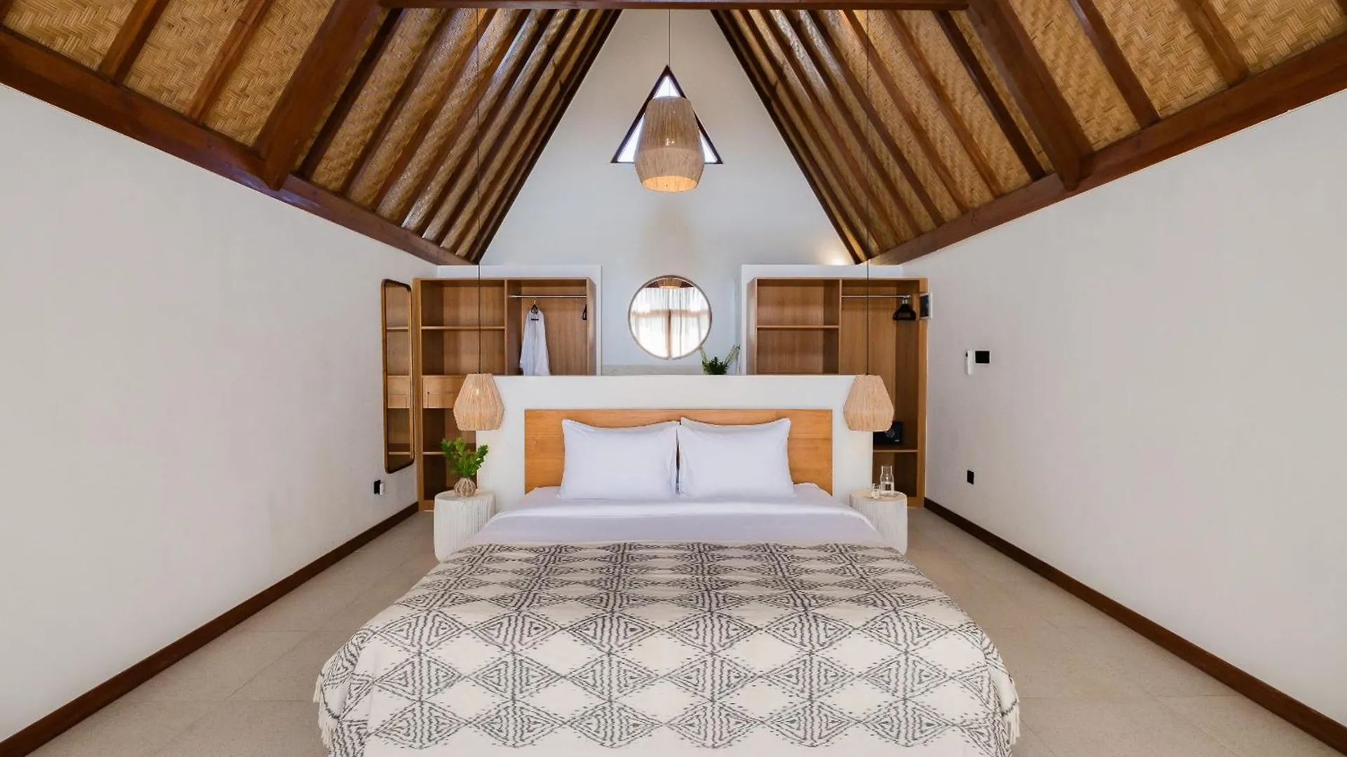 Treetop 1 - Spacious 3-Bdr Villa W Master Loft & Ocean Views Pecatu   Pecatu (Bali)